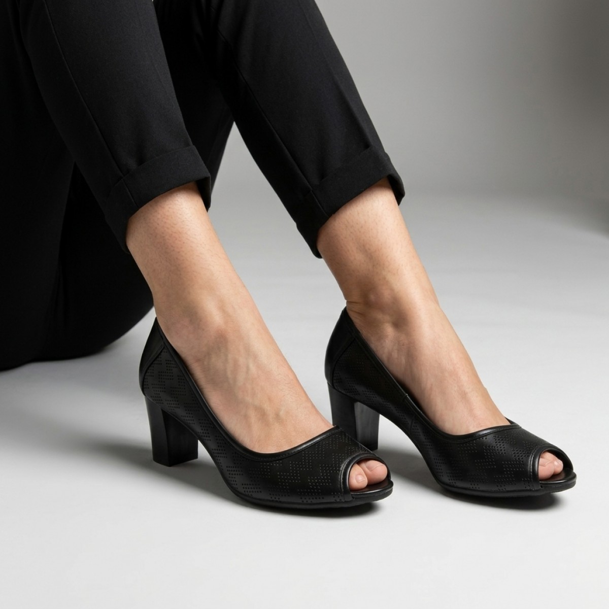 82825 Black Дамски обувки на токчета 82825 Black Дамски обувки на токчета