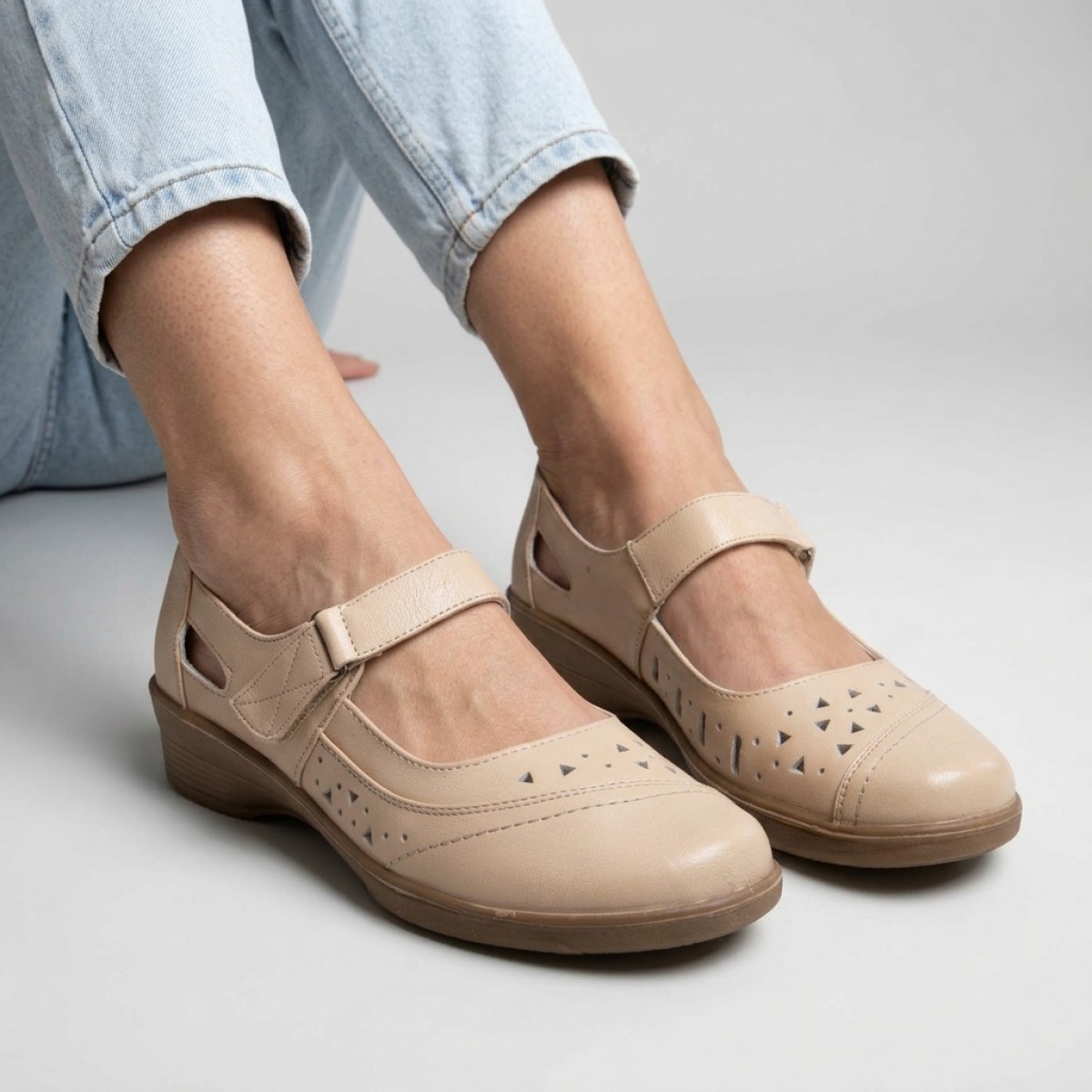 3158 Beige Дамски обувки